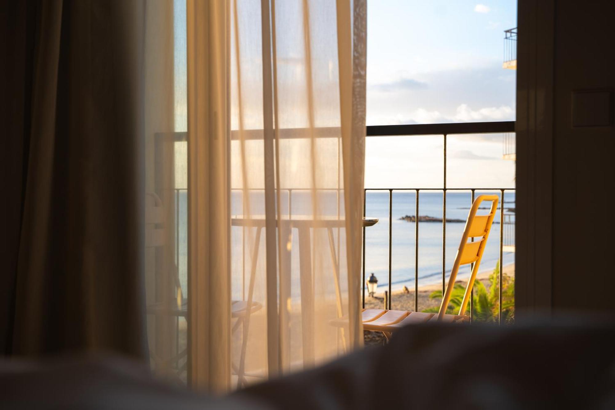 Boutique Apartments Marsol Ibiza ซานตาเอวเลเรียเดสริว ภายนอก รูปภาพ